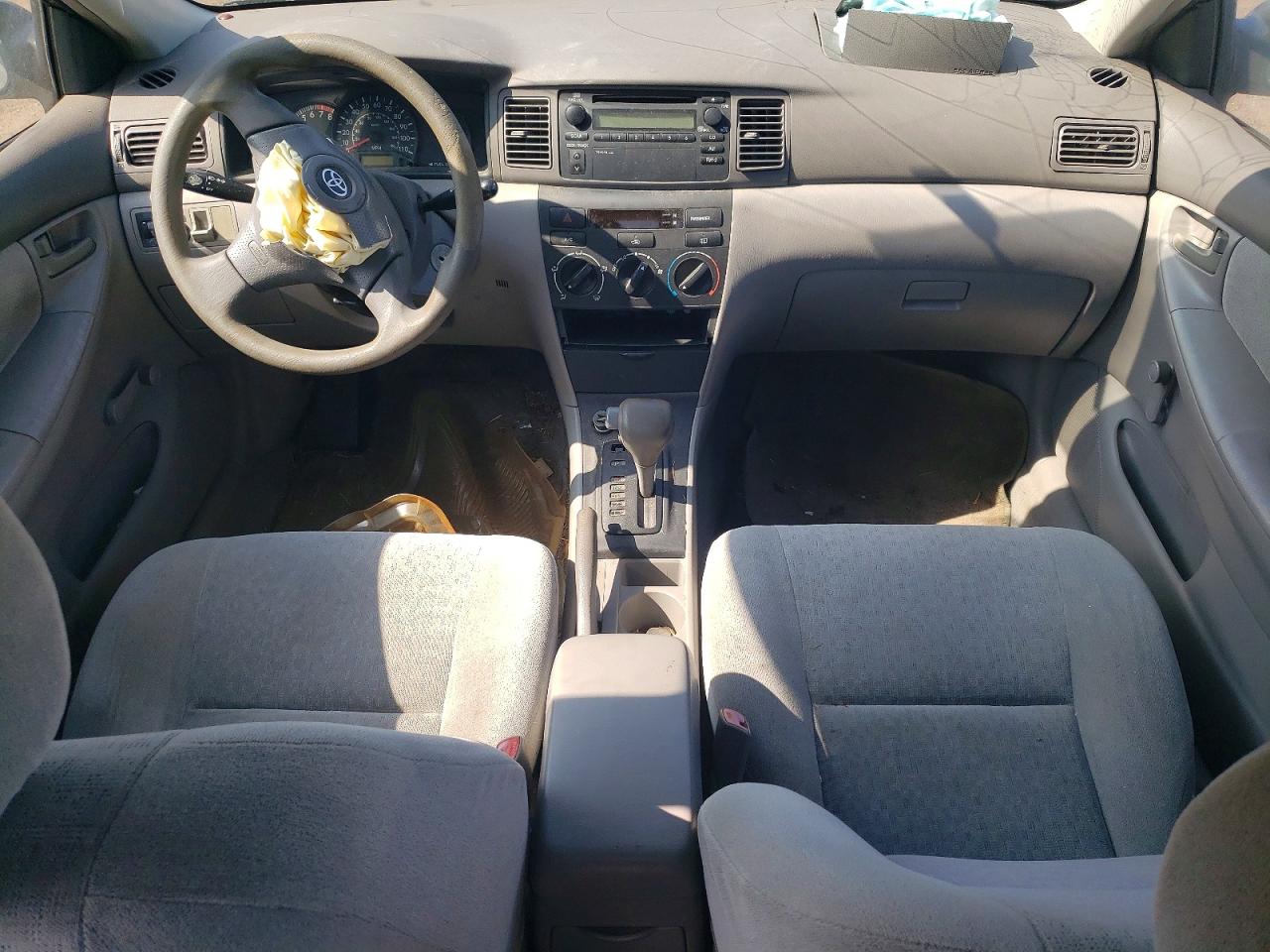 2004 TOYOTA COROLLA CE photo 8