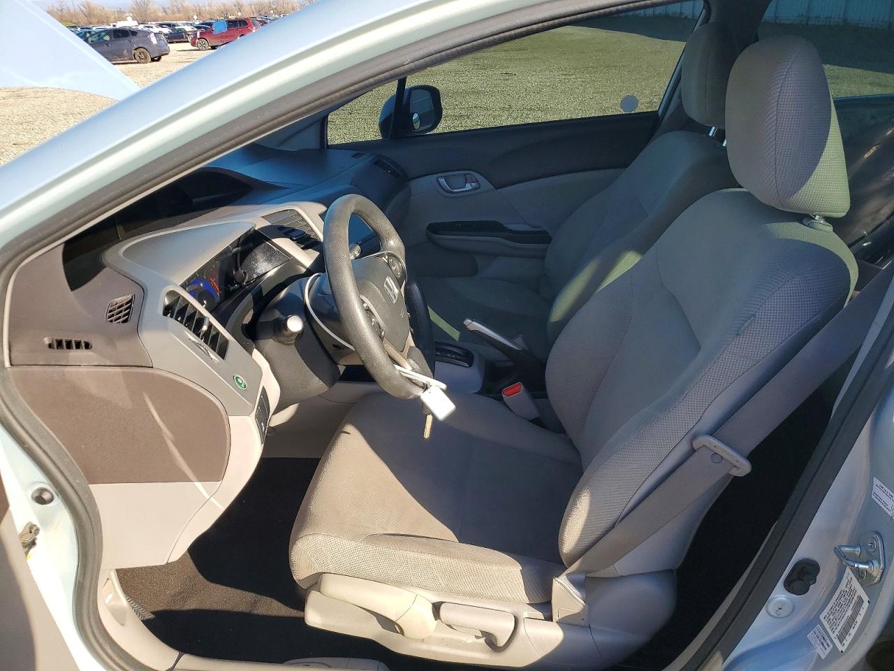 2012 HONDA CIVIC LX photo 7