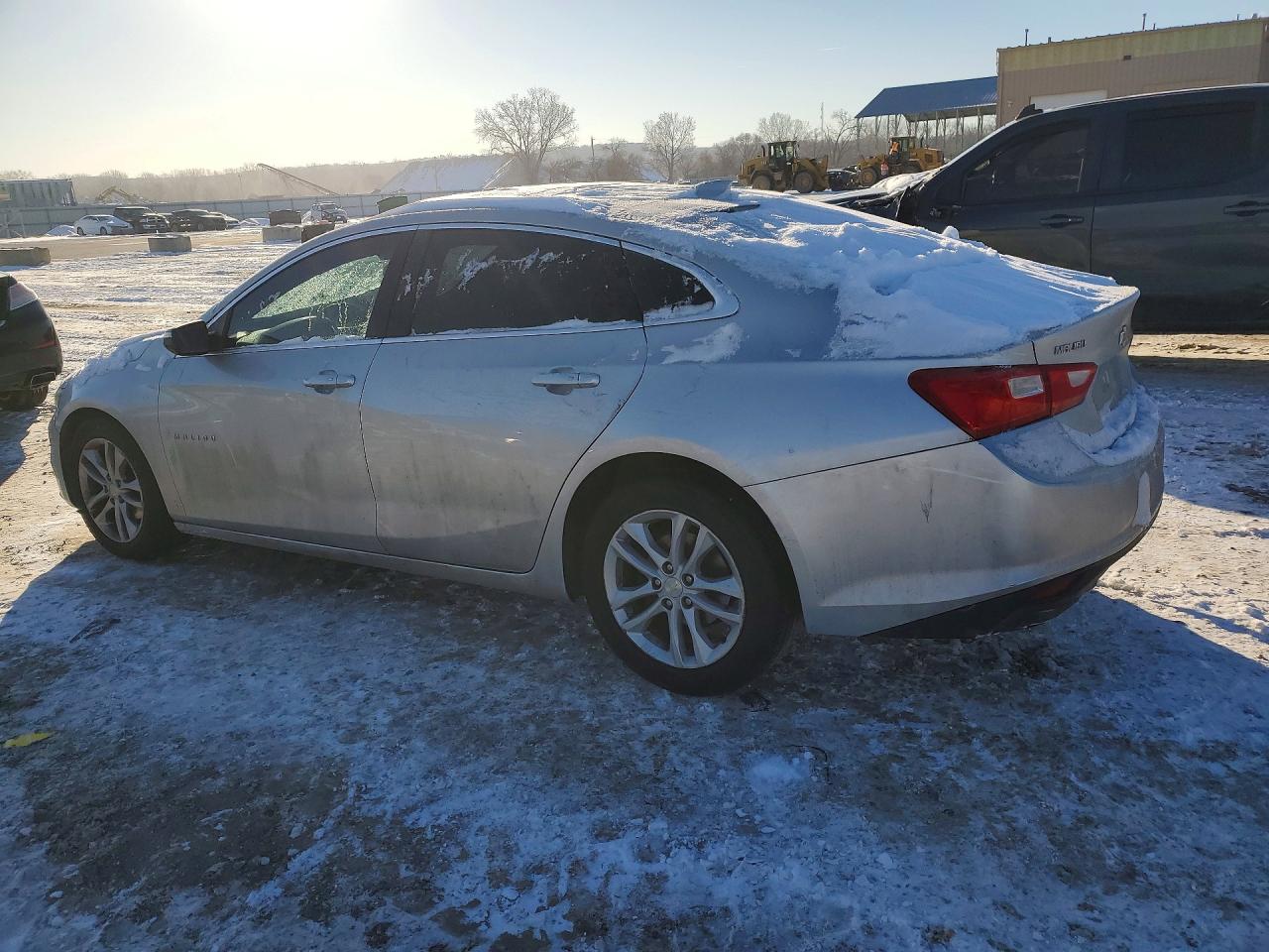 2016 CHEVROLET MALIBU LT photo 3