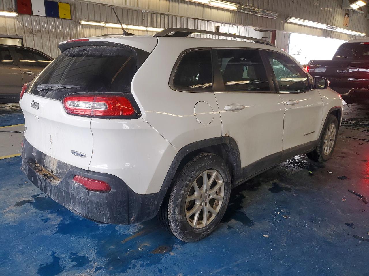 2015 JEEP CHEROKEE LATITUDE photo 3