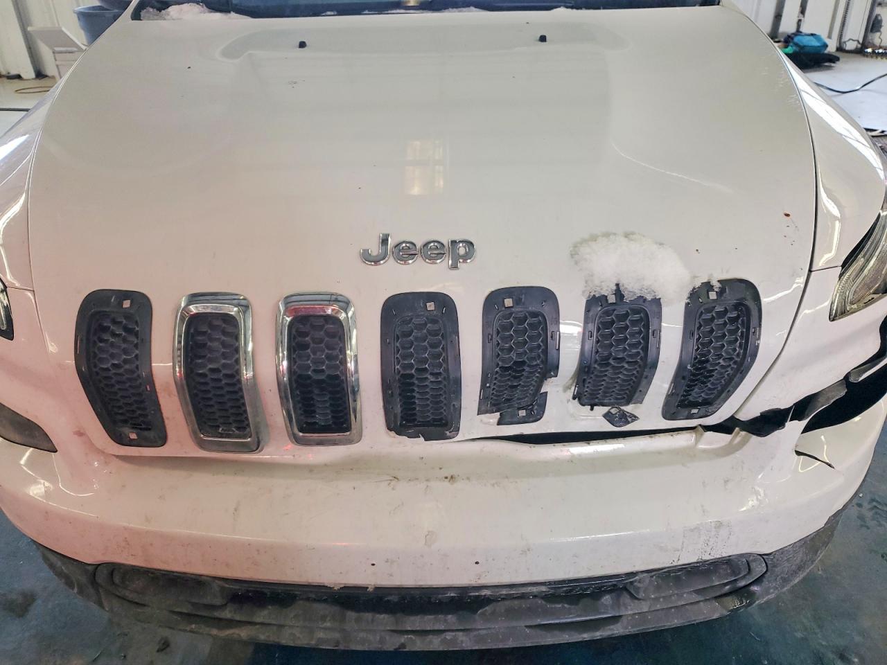 2015 JEEP CHEROKEE LATITUDE photo 12