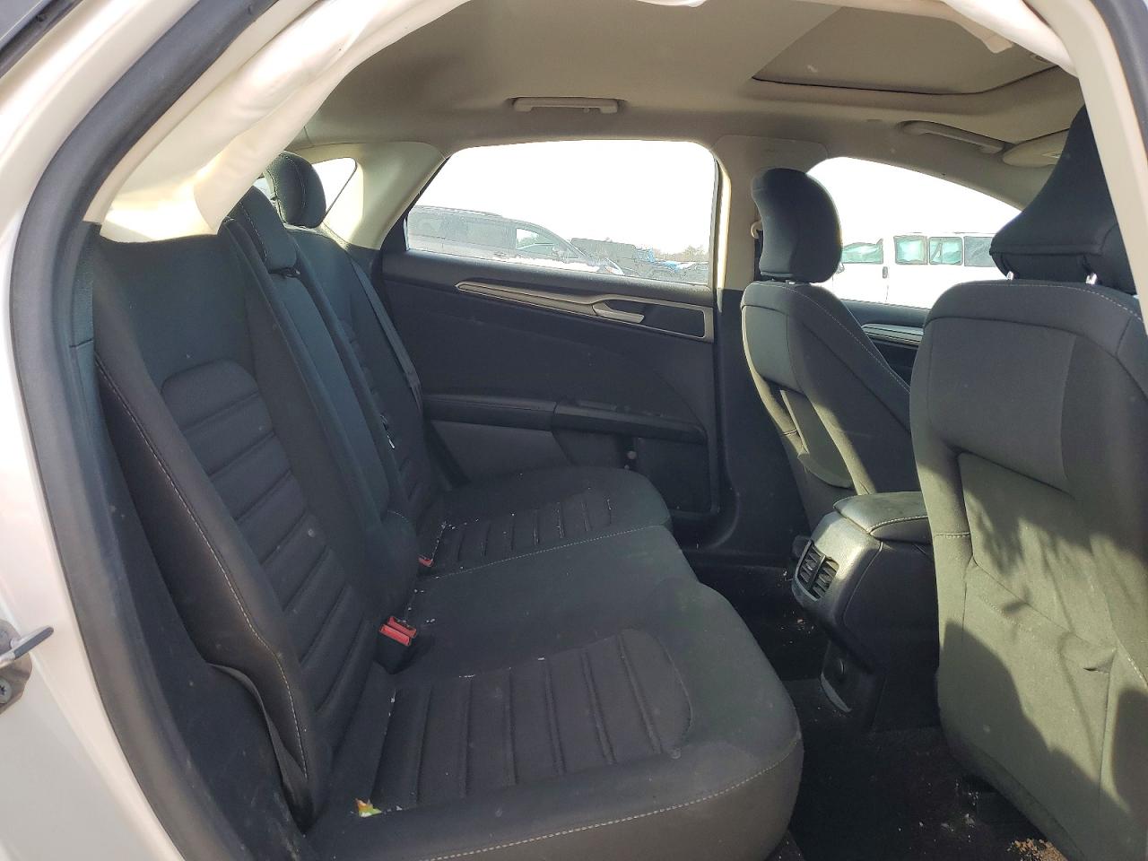 2019 FORD FUSION SE photo 19