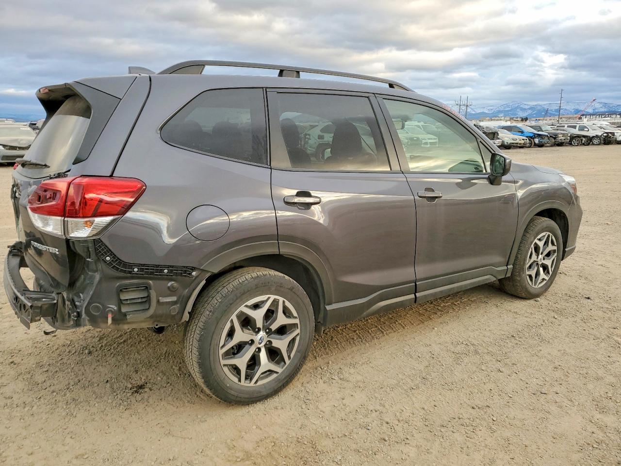 2020 SUBARU FORESTER PREMIUM photo 5