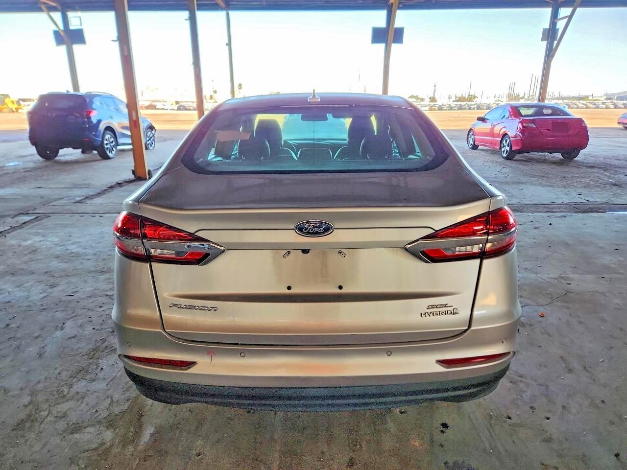 2019 FORD FUSION SEL photo 16