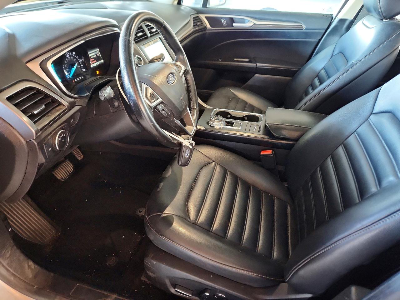 2019 FORD FUSION SEL photo 19