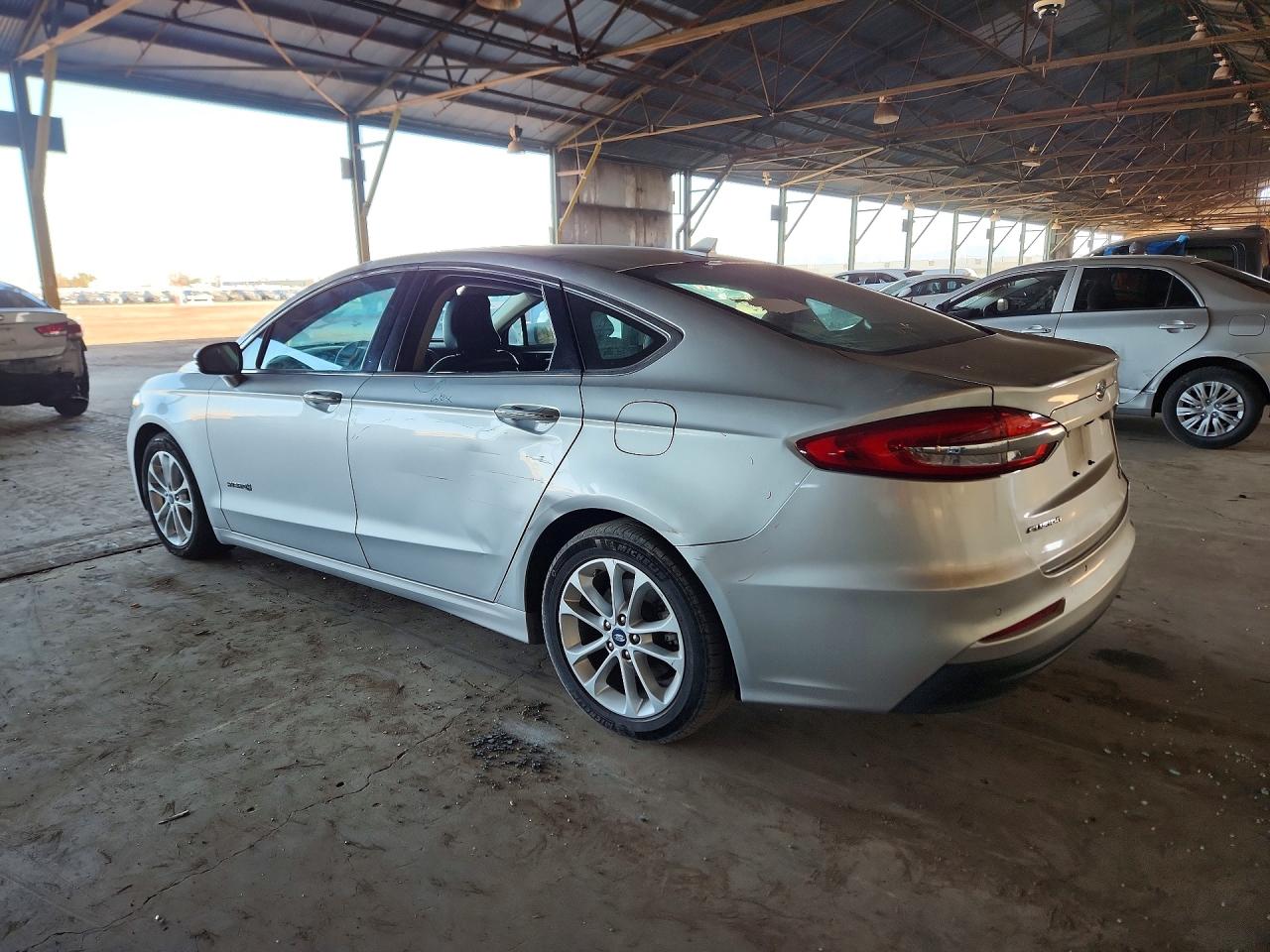 2019 FORD FUSION SEL photo 4