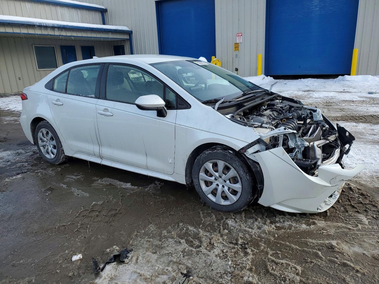 2022 TOYOTA COROLLA LE photo 4