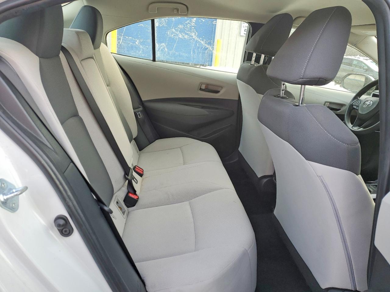2022 TOYOTA COROLLA LE photo 10