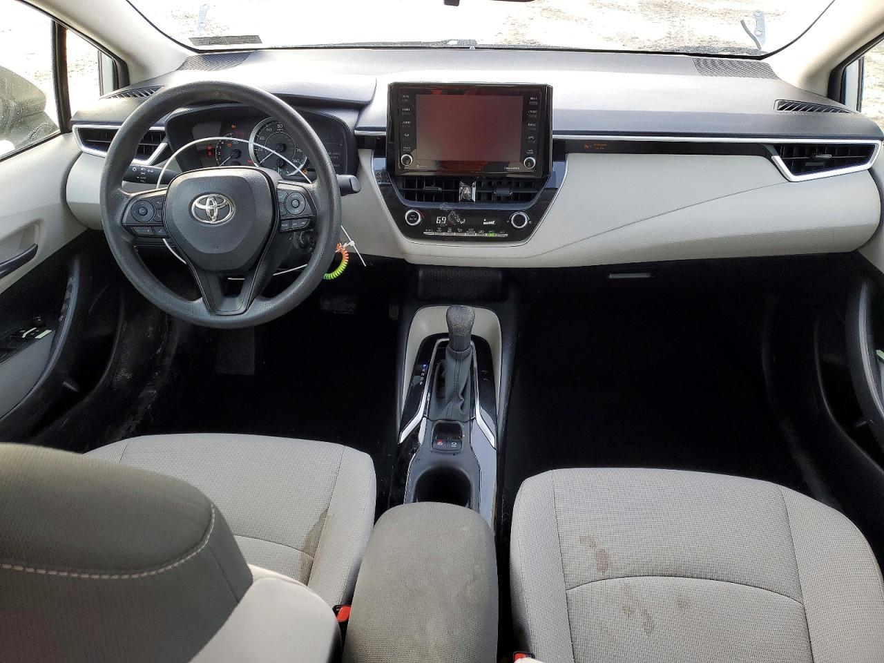 2022 TOYOTA COROLLA LE photo 8