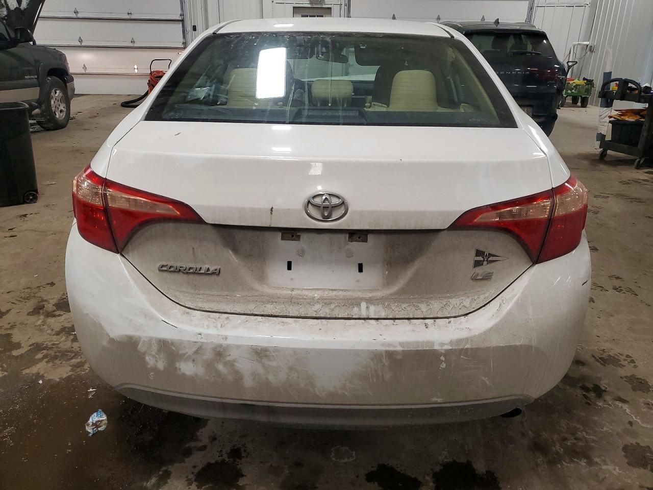 2017 TOYOTA COROLLA L photo 6