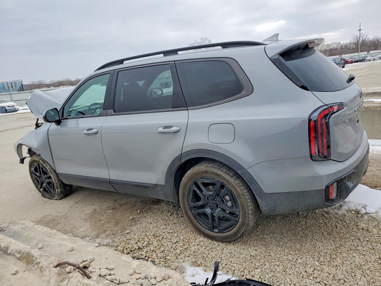 2025 KIA TELLURIDE SX PRESTIGE X-LINE photo 2