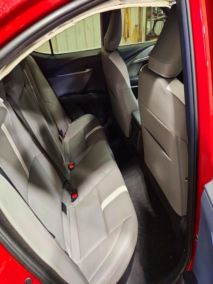 2025 TOYOTA CAMRY SE photo 19