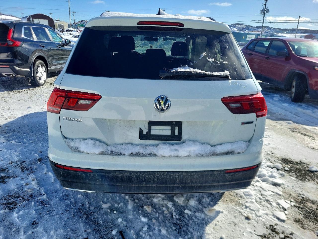 2021 VOLKSWAGEN TIGUAN SE photo 6