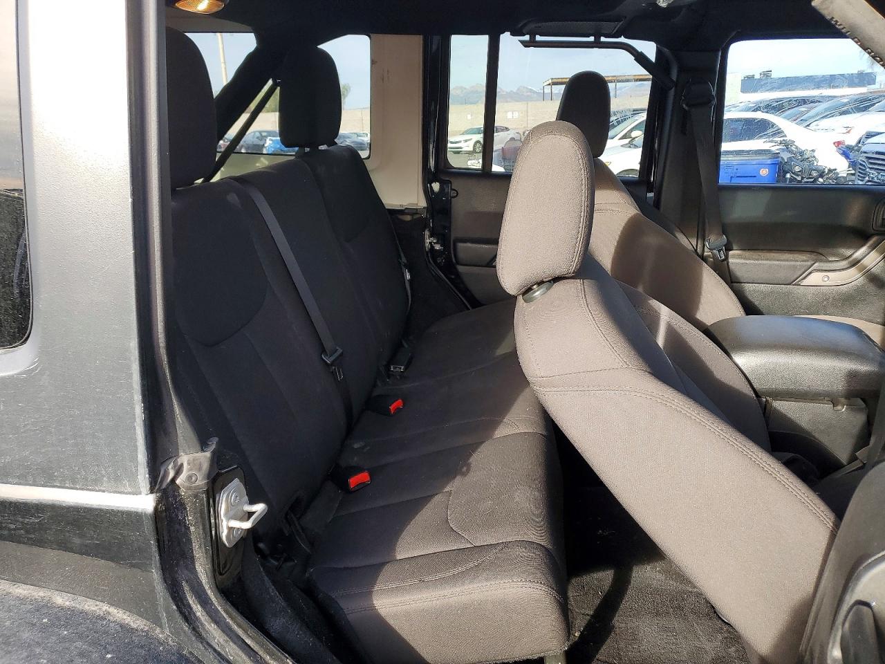 2018 JEEP WRANGLER UNLIMITED SPORT photo 28