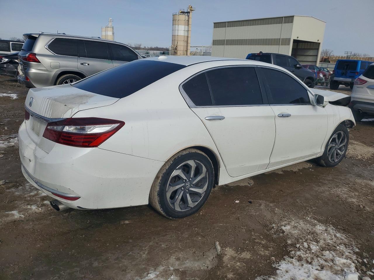 2017 HONDA ACCORD EXL photo 3