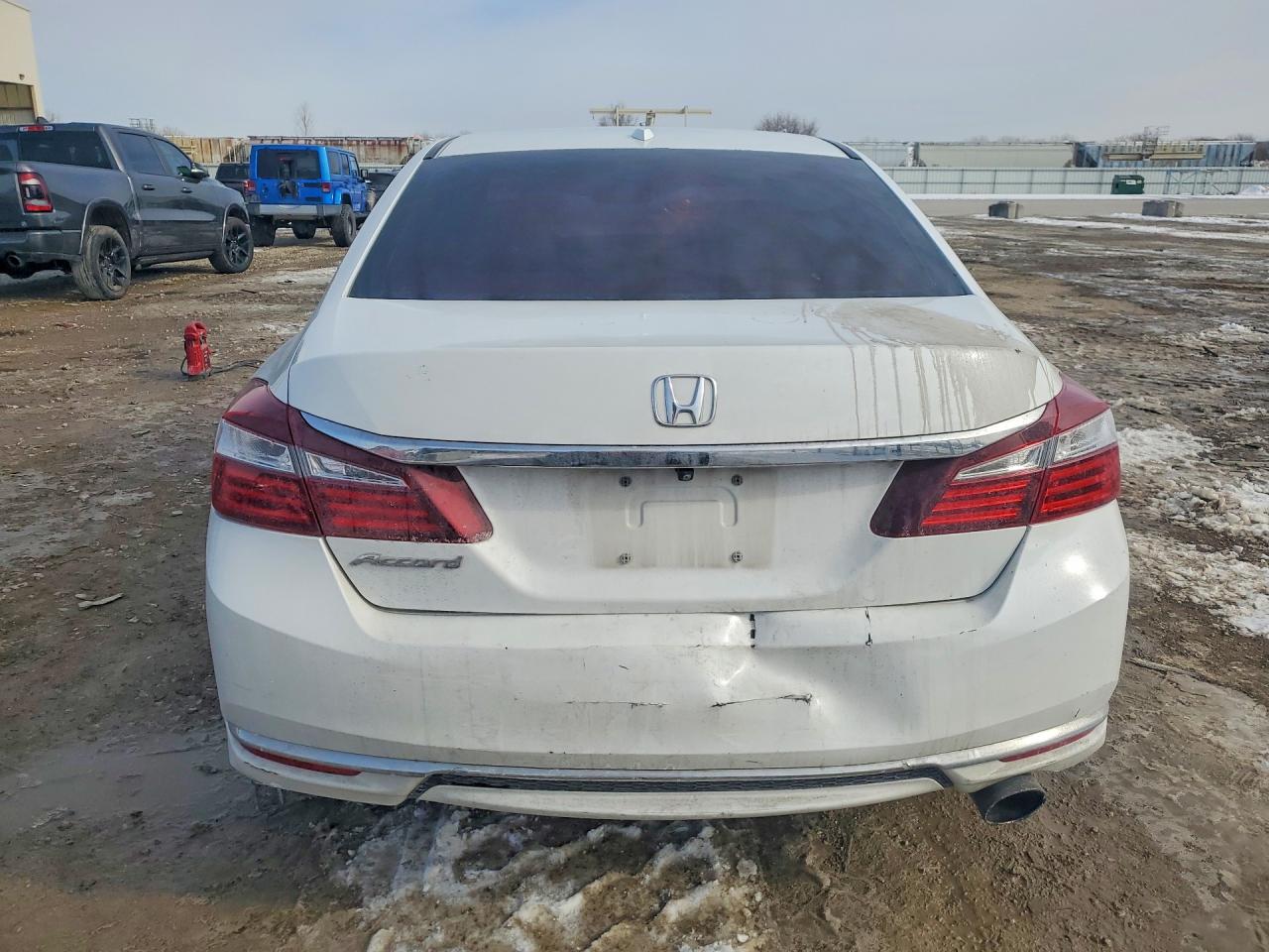 2017 HONDA ACCORD EXL photo 6