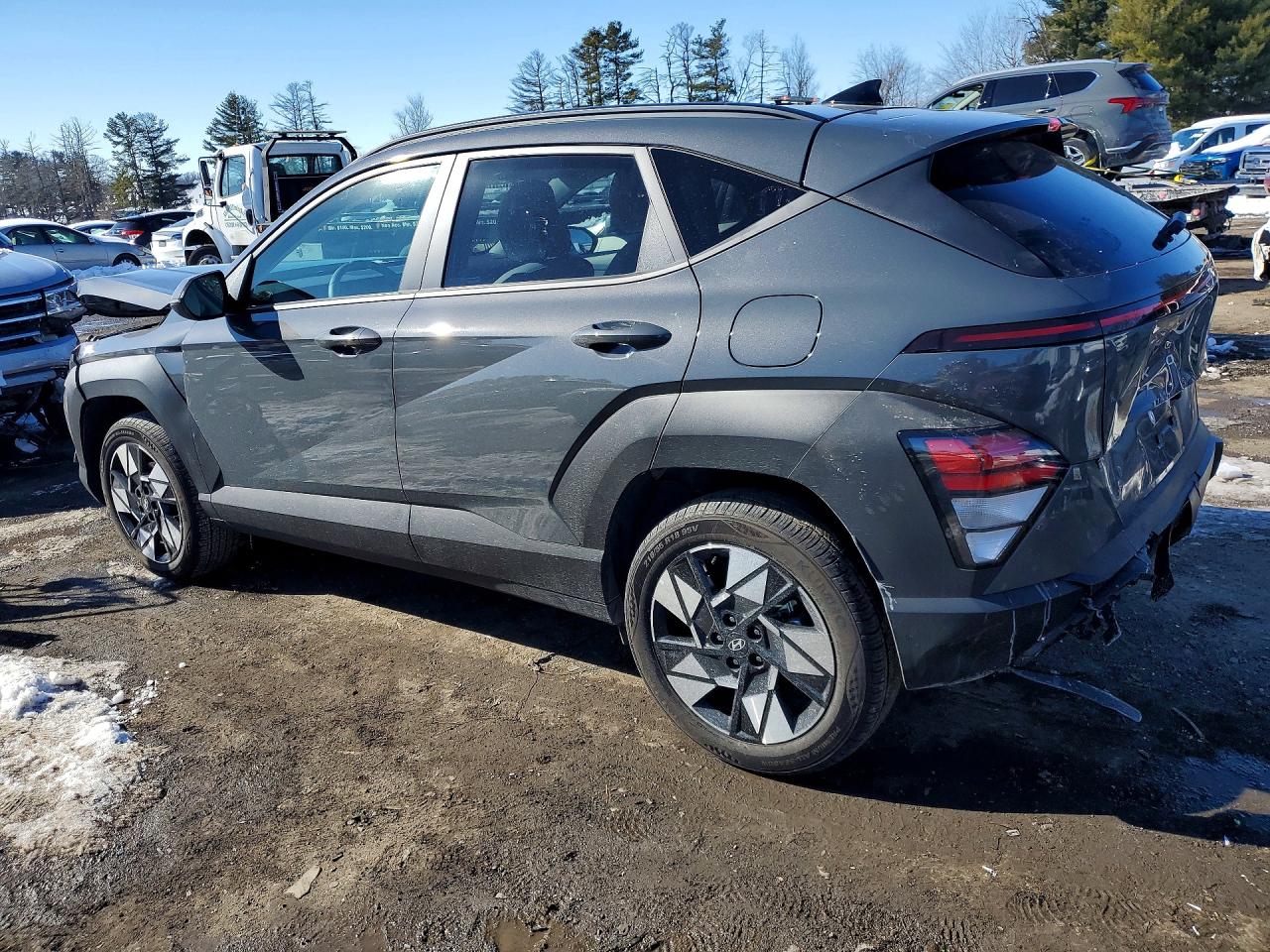 2025 HYUNDAI KONA SEL photo 4