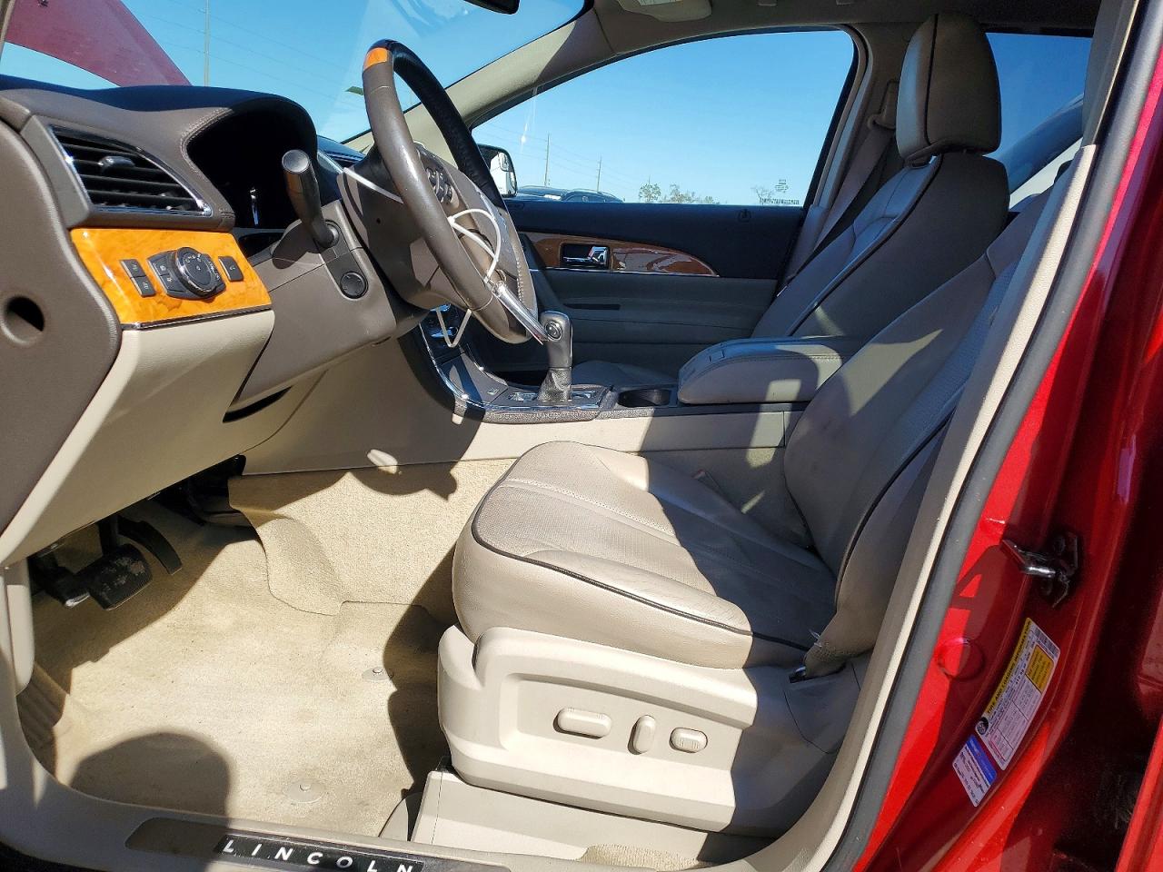 2011 LINCOLN MKX photo 19