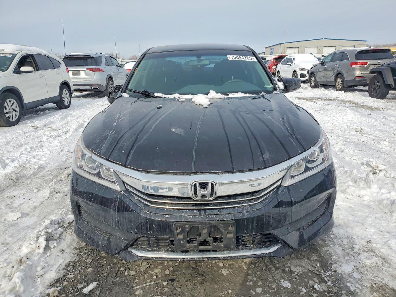 2017 HONDA ACCORD LX photo 5