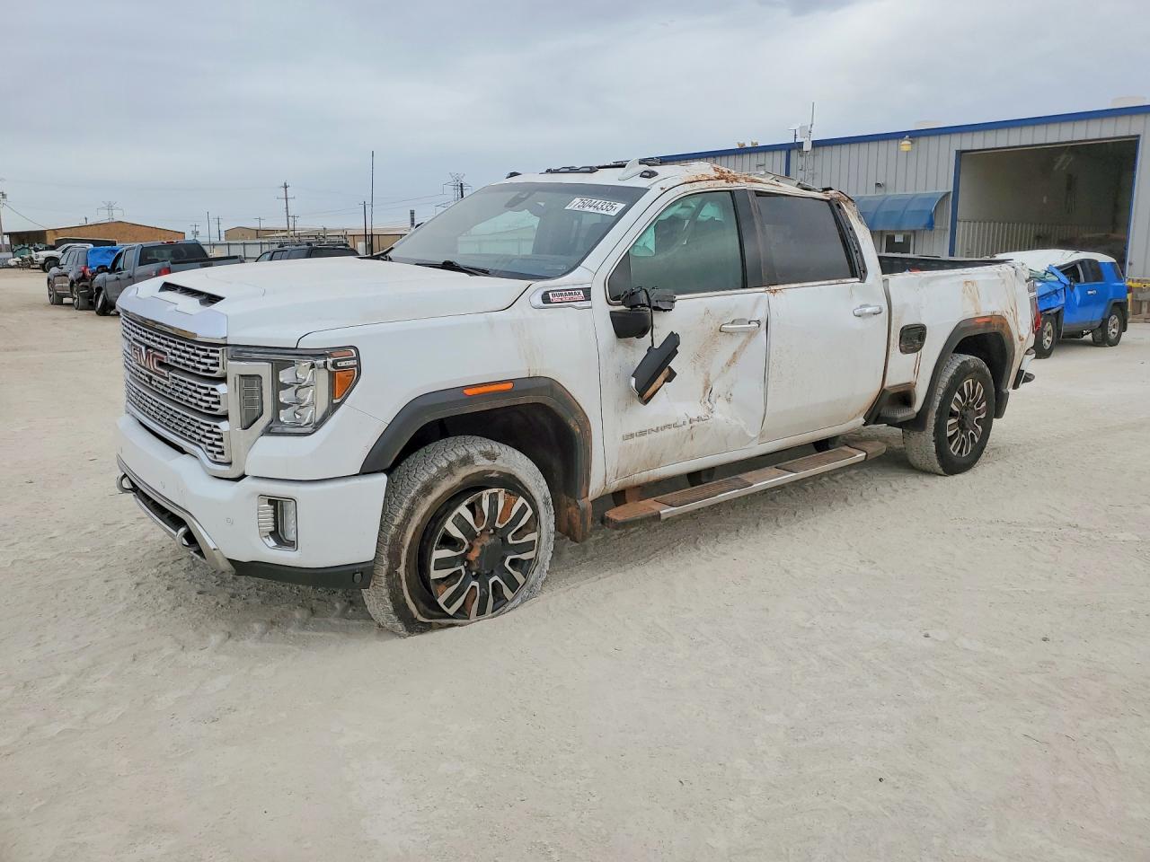 2021 GMC SIERRA K2500 DENALI photo 2