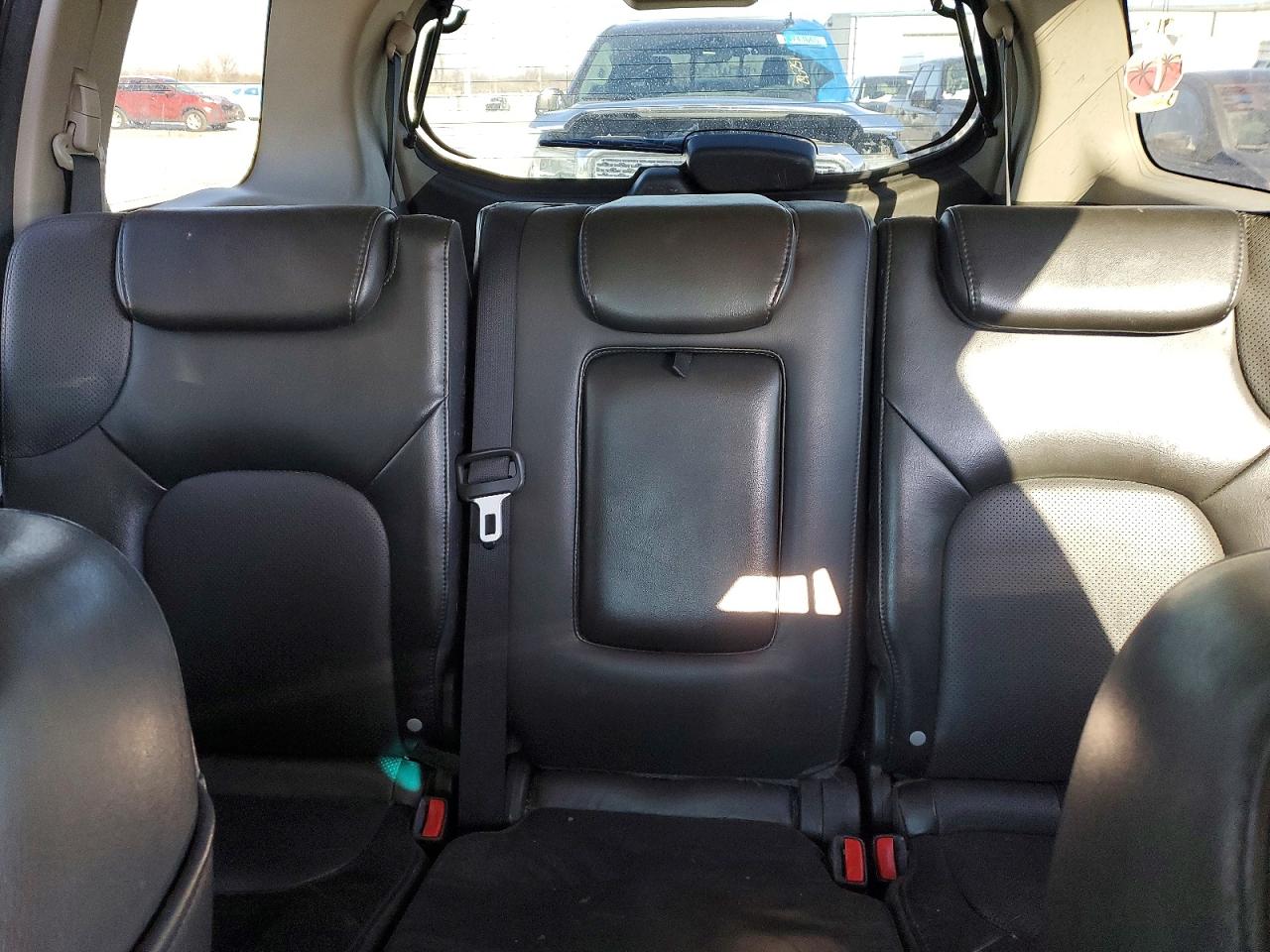 2011 NISSAN PATHFINDER S photo 10