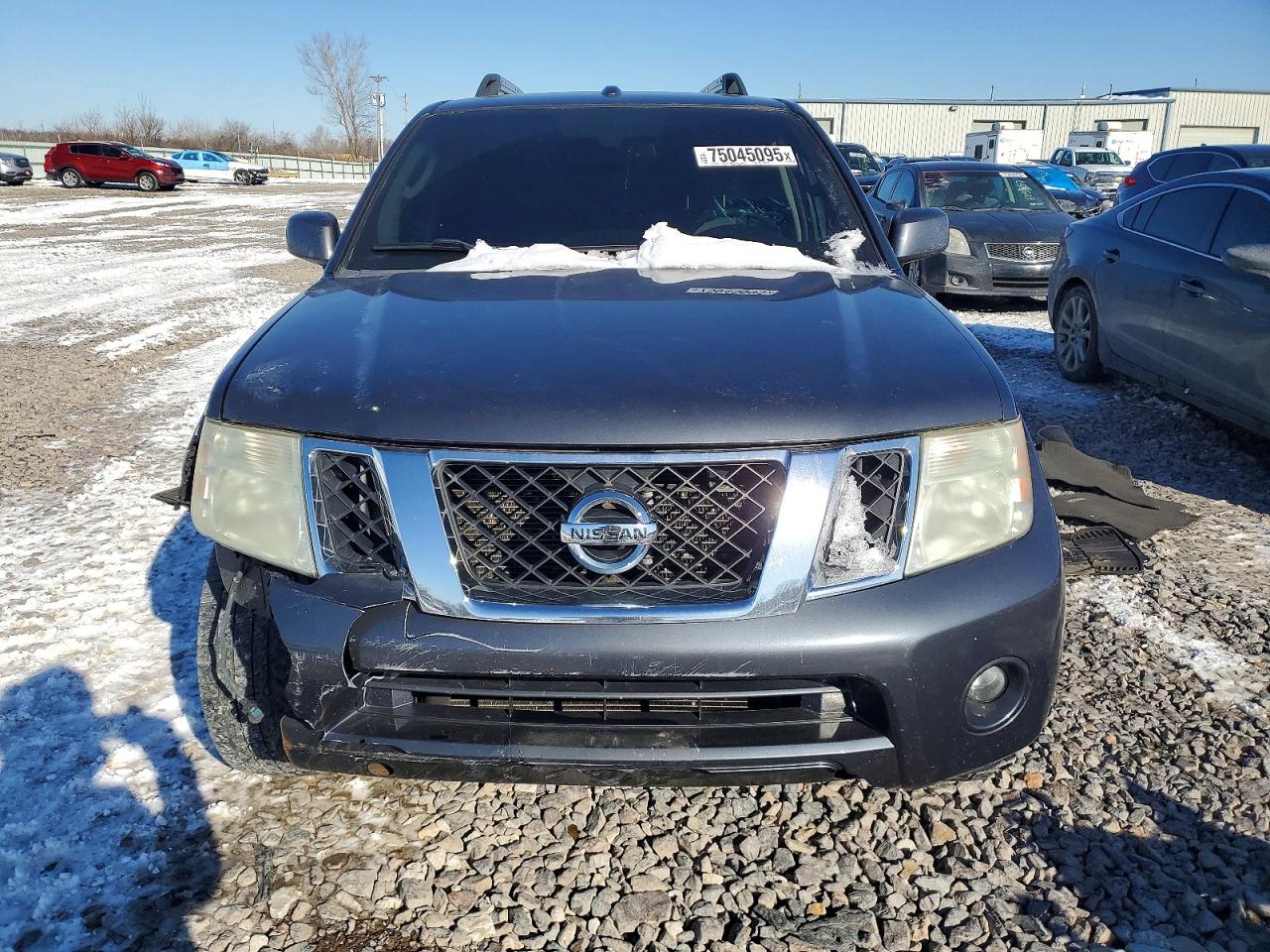 2011 NISSAN PATHFINDER S photo 5