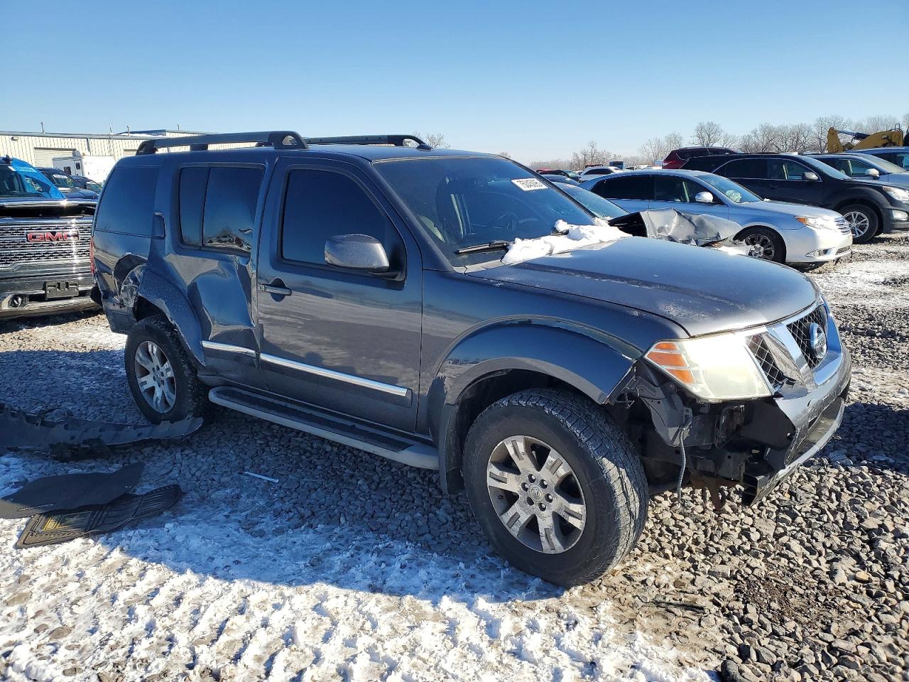 2011 NISSAN PATHFINDER S photo 4