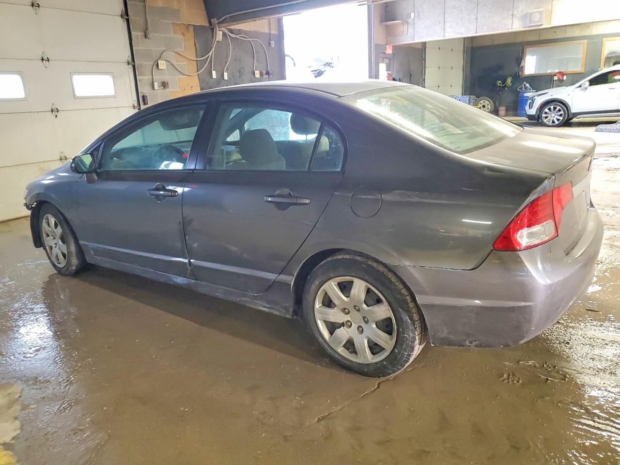 2011 HONDA CIVIC LX photo 2