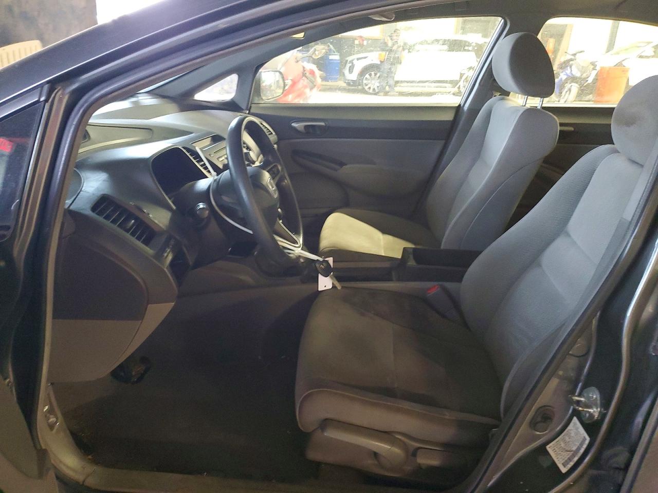 2011 HONDA CIVIC LX photo 7
