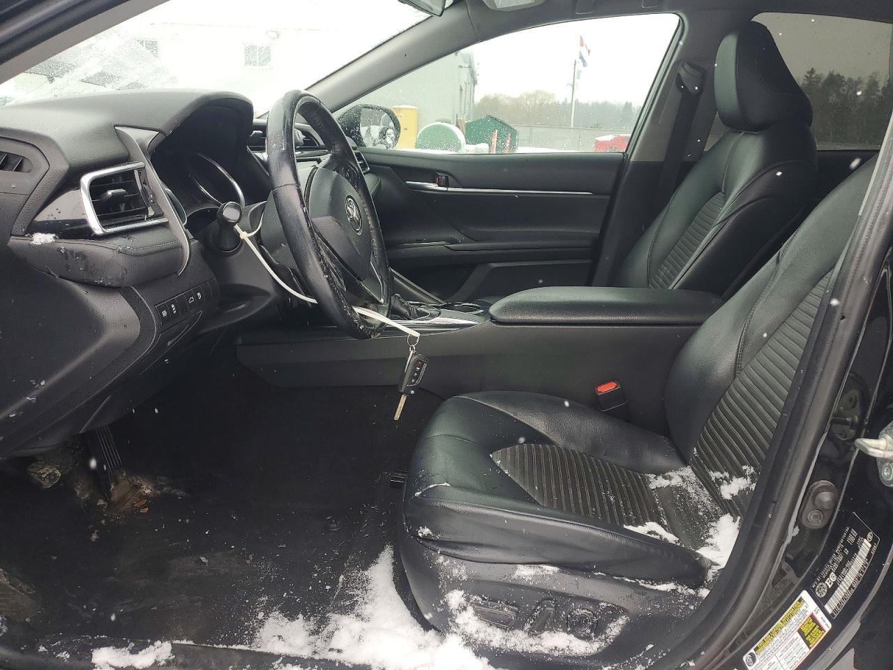 2018 TOYOTA CAMRY L photo 19