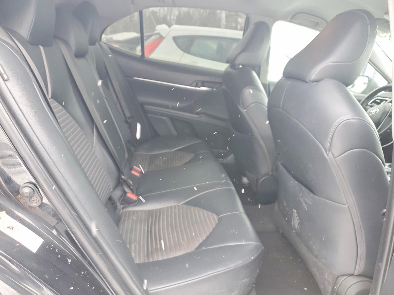 2018 TOYOTA CAMRY L photo 28