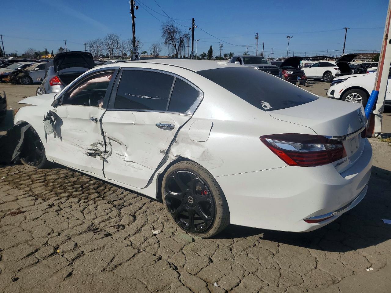 2017 HONDA ACCORD EXL photo 2