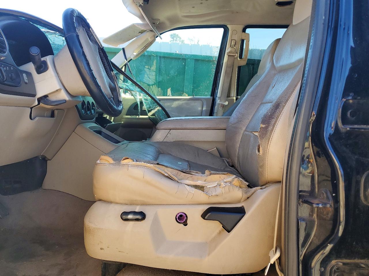 2004 FORD EXPEDITION XLT photo 19