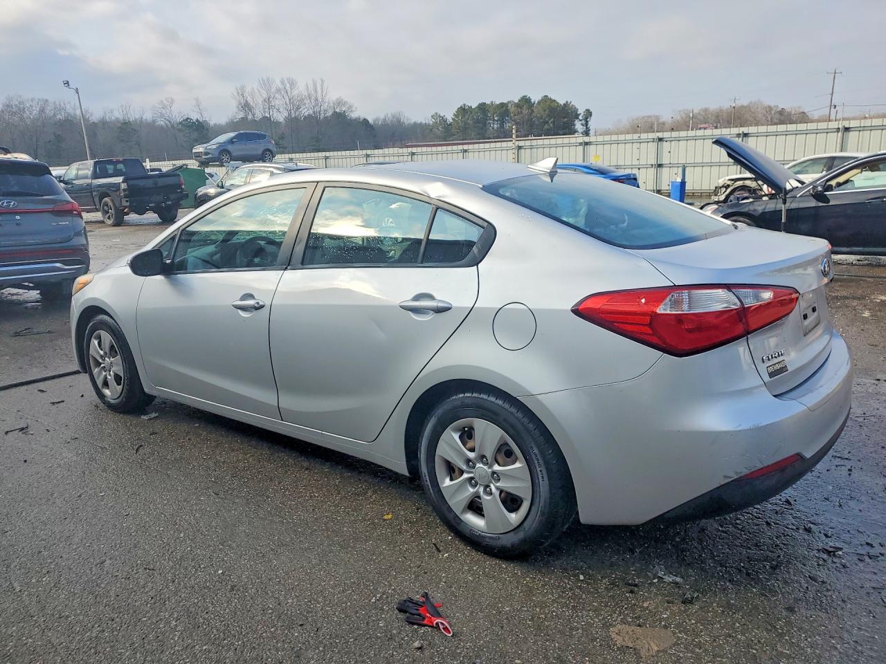 2015 KIA FORTE LX photo 2