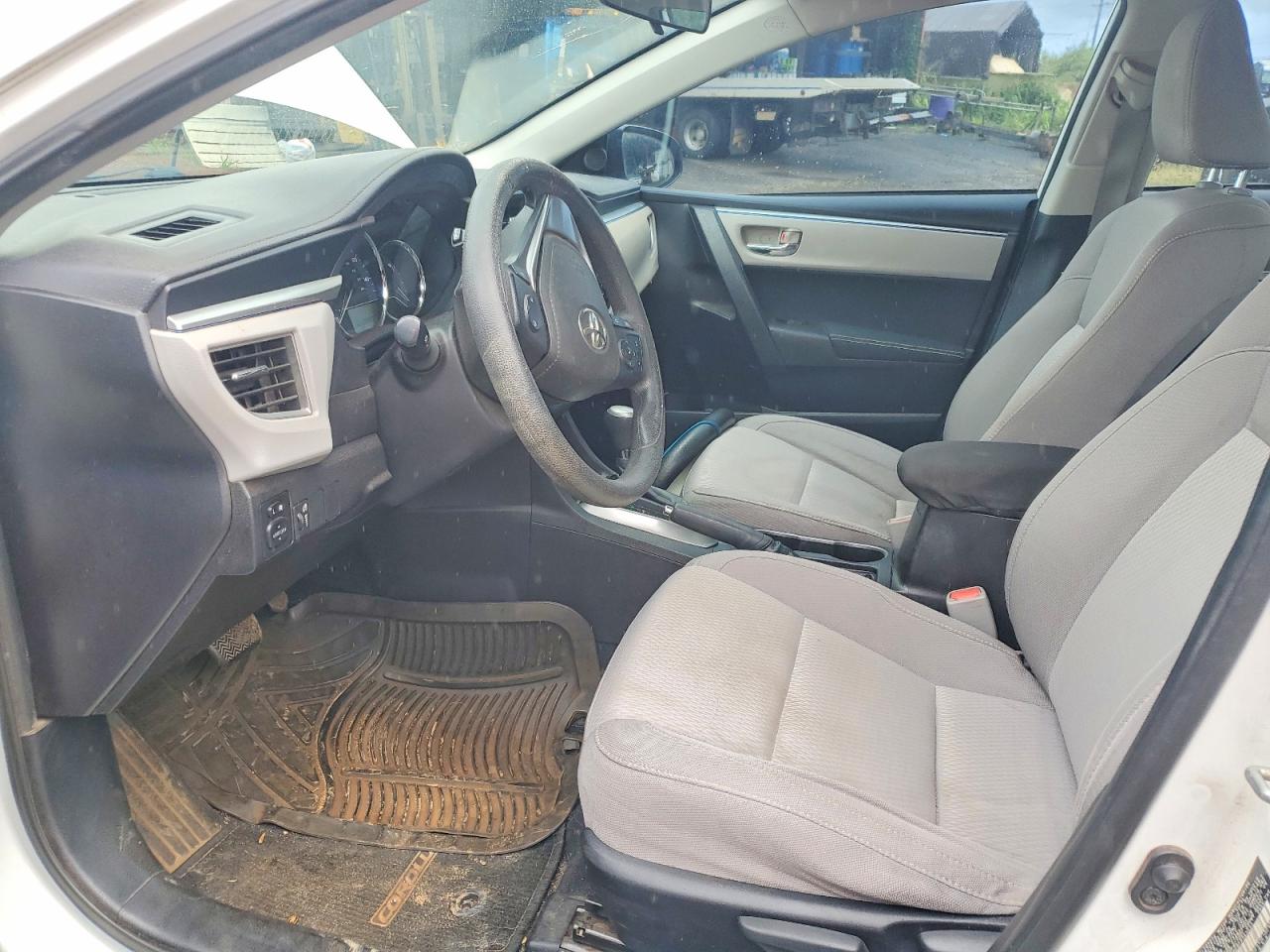 2015 TOYOTA COROLLA L photo 7