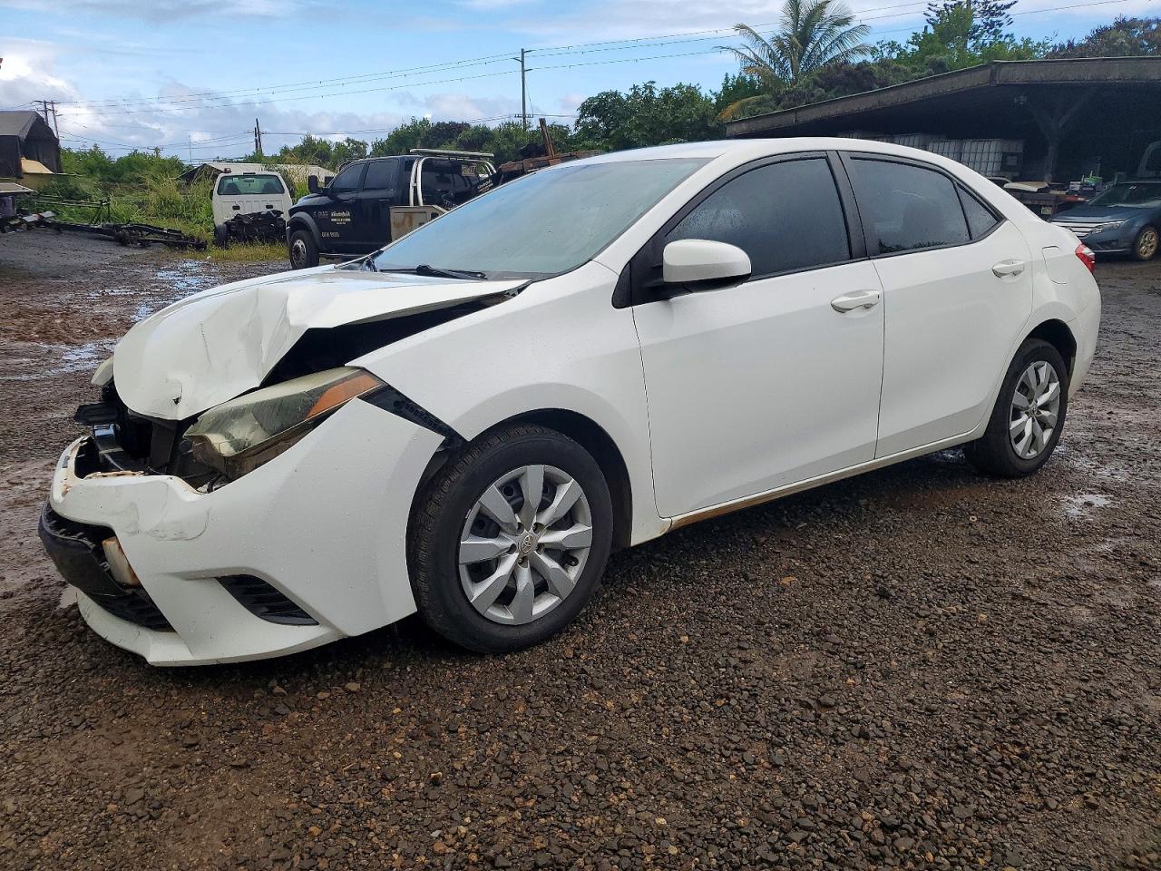 2015 TOYOTA COROLLA