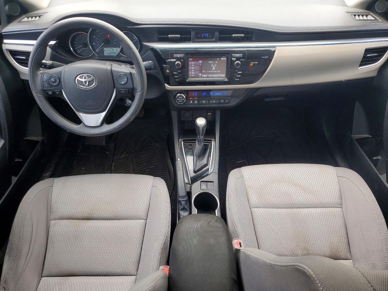 2015 TOYOTA COROLLA L photo 8