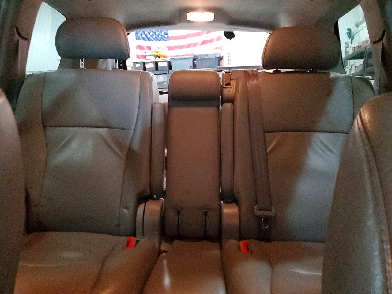2011 TOYOTA HIGHLANDER BASE photo 10