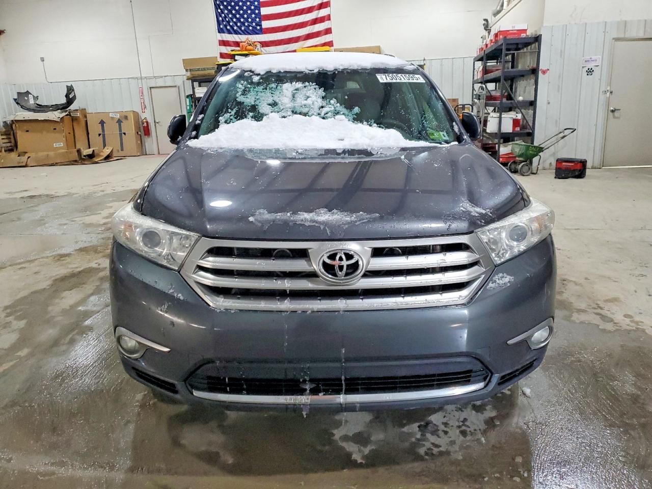2011 TOYOTA HIGHLANDER BASE photo 5