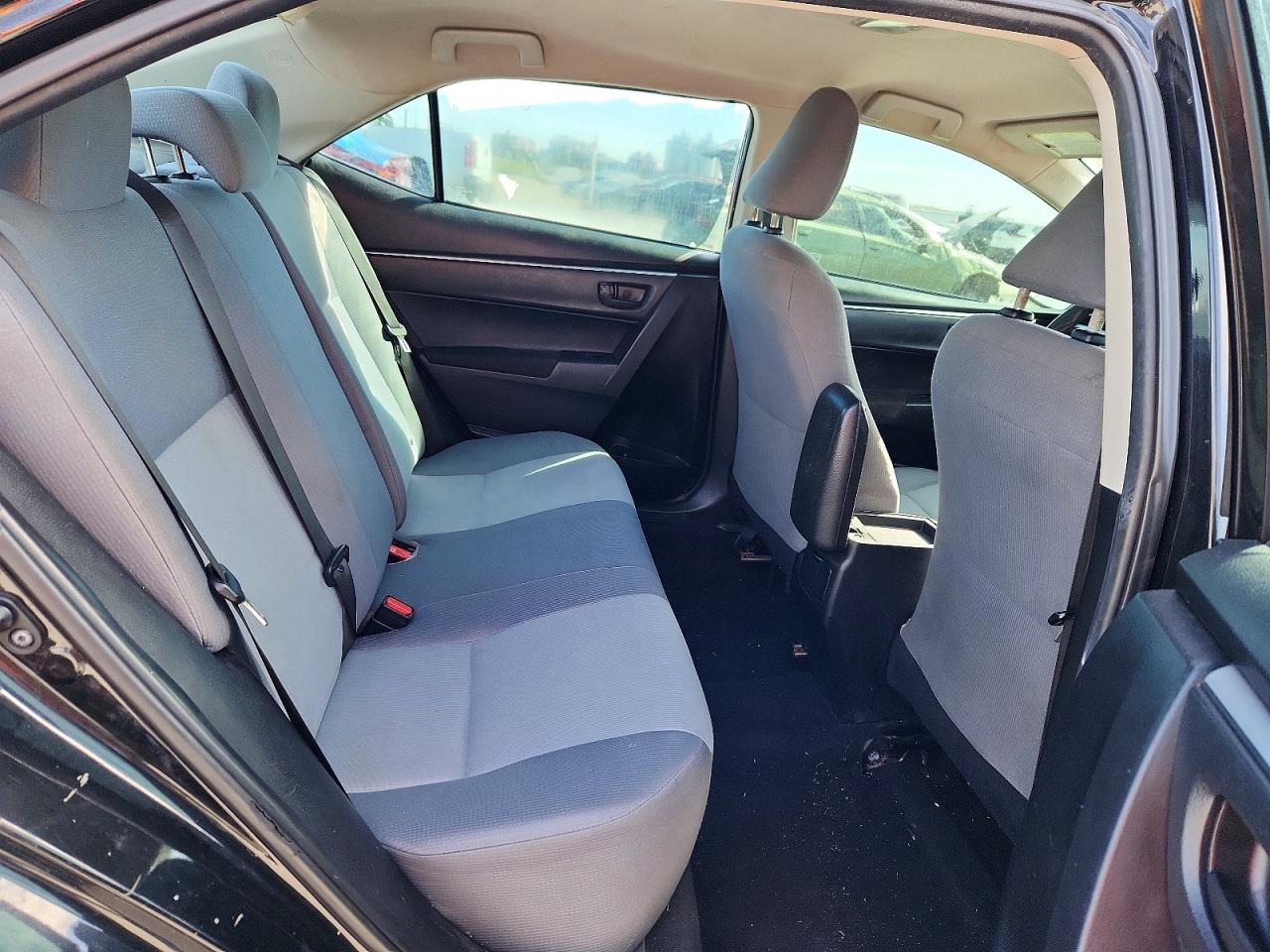 2015 TOYOTA COROLLA L photo 10