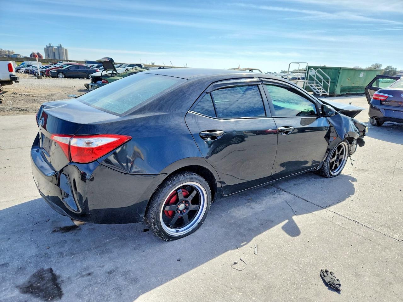 2015 TOYOTA COROLLA L photo 3