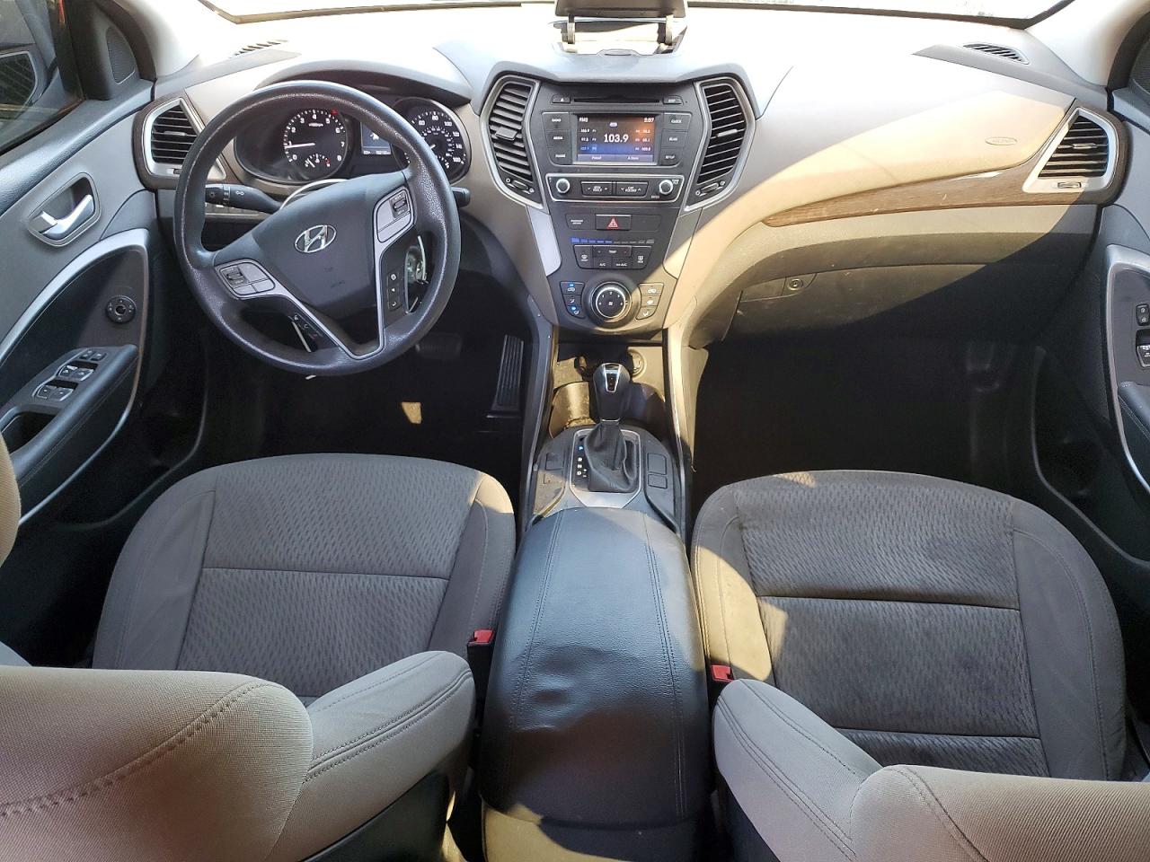 2017 HYUNDAI SANTA FE SPORT photo 8