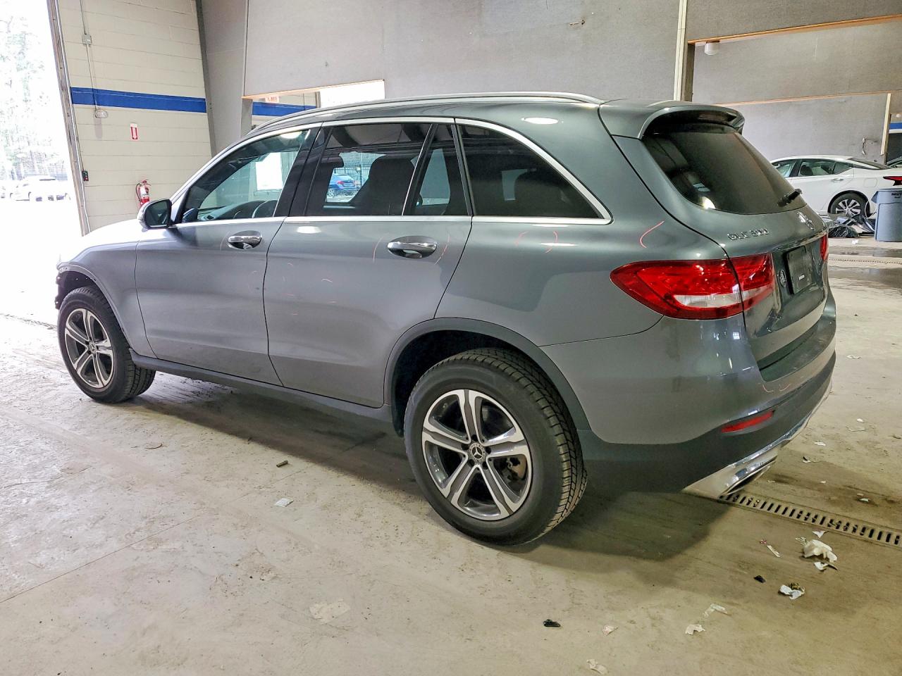 2018 MERCEDES-BENZ GLC 300 4MATIC photo 2