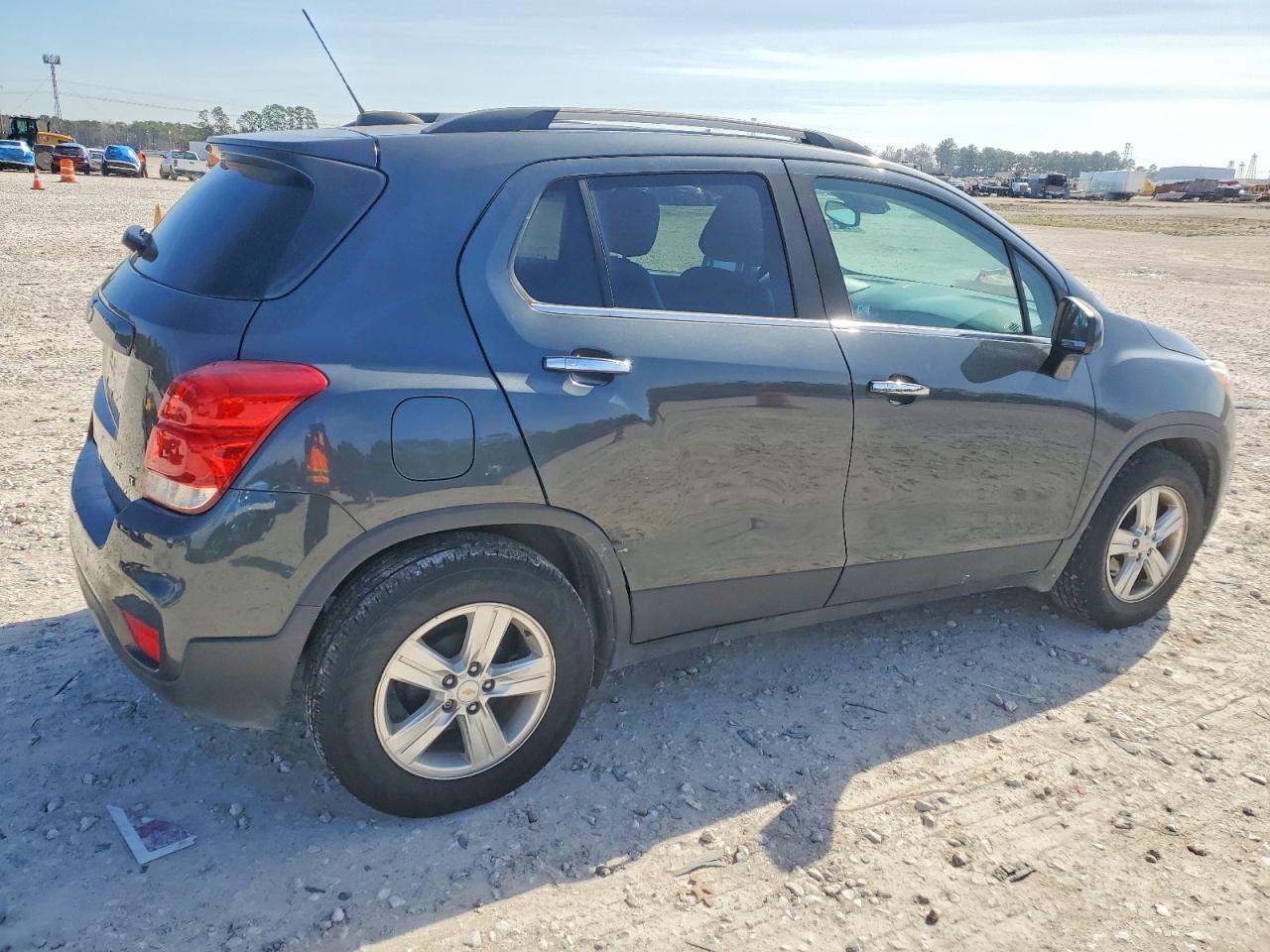 2018 CHEVROLET TRAX 1LT photo 5