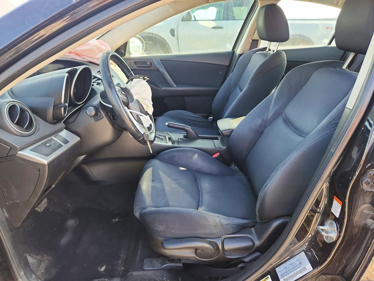 2010 MAZDA 3 S photo 13