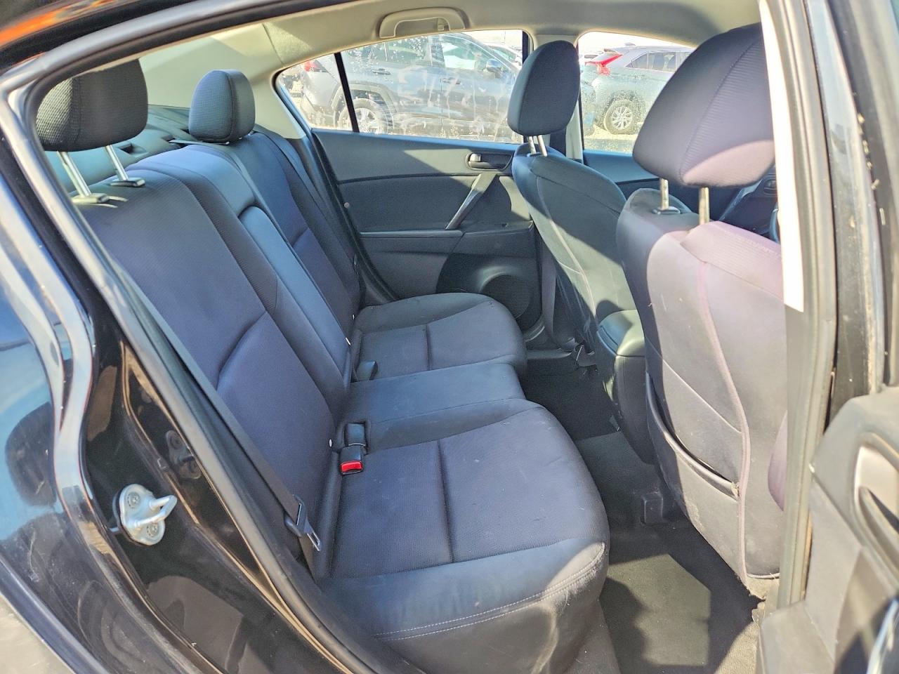 2010 MAZDA 3 S photo 19