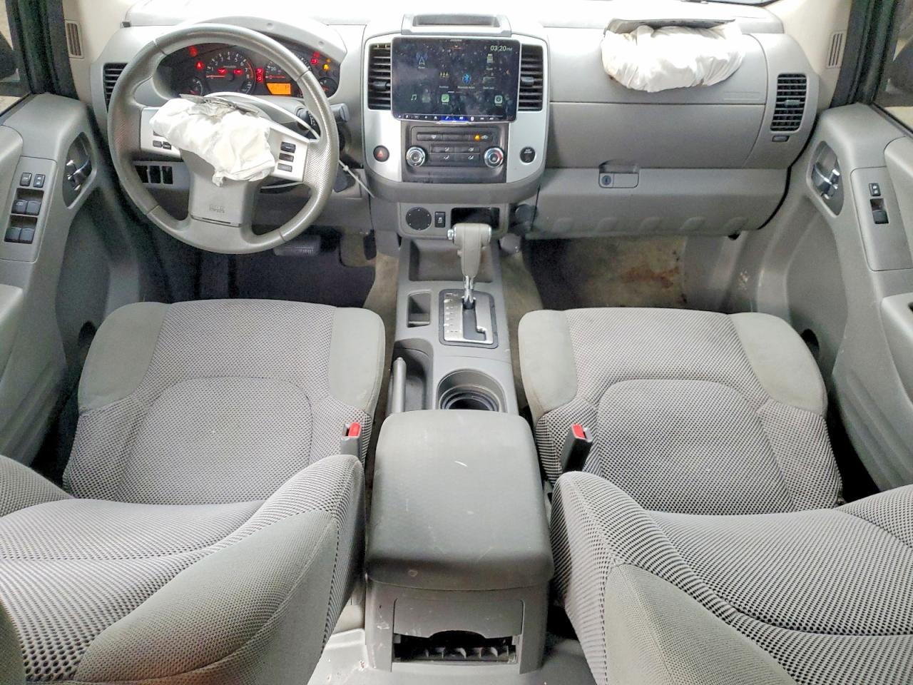 2017 NISSAN FRONTIER S photo 8