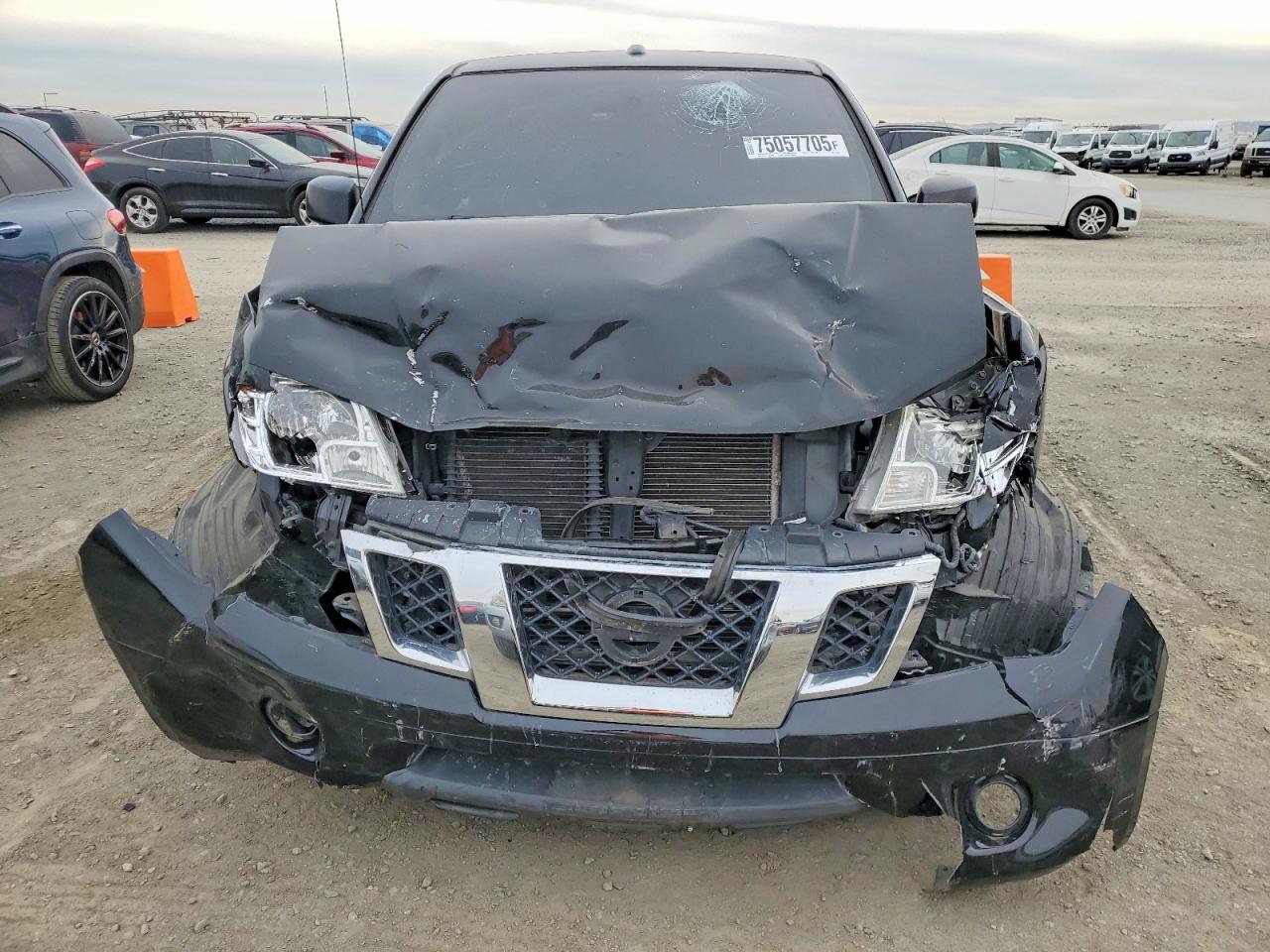 2017 NISSAN FRONTIER S photo 5