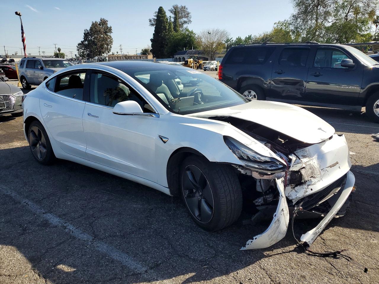 2018 TESLA MODEL 3 photo 4