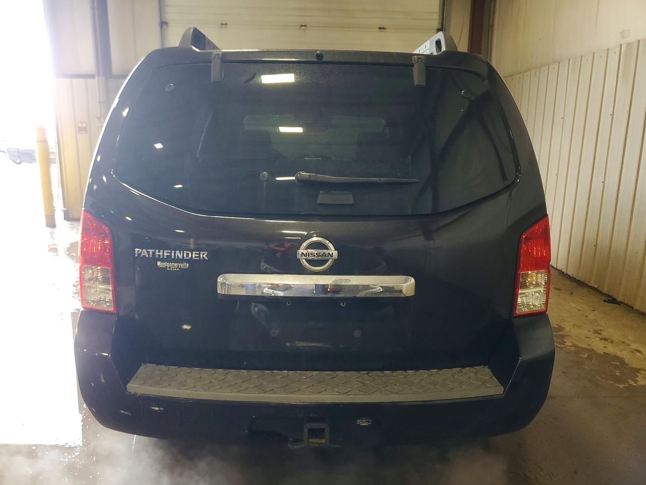 2011 NISSAN PATHFINDER S photo 16